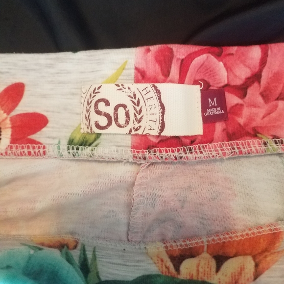 Short flared M floral skirt - Picture 4 of 5